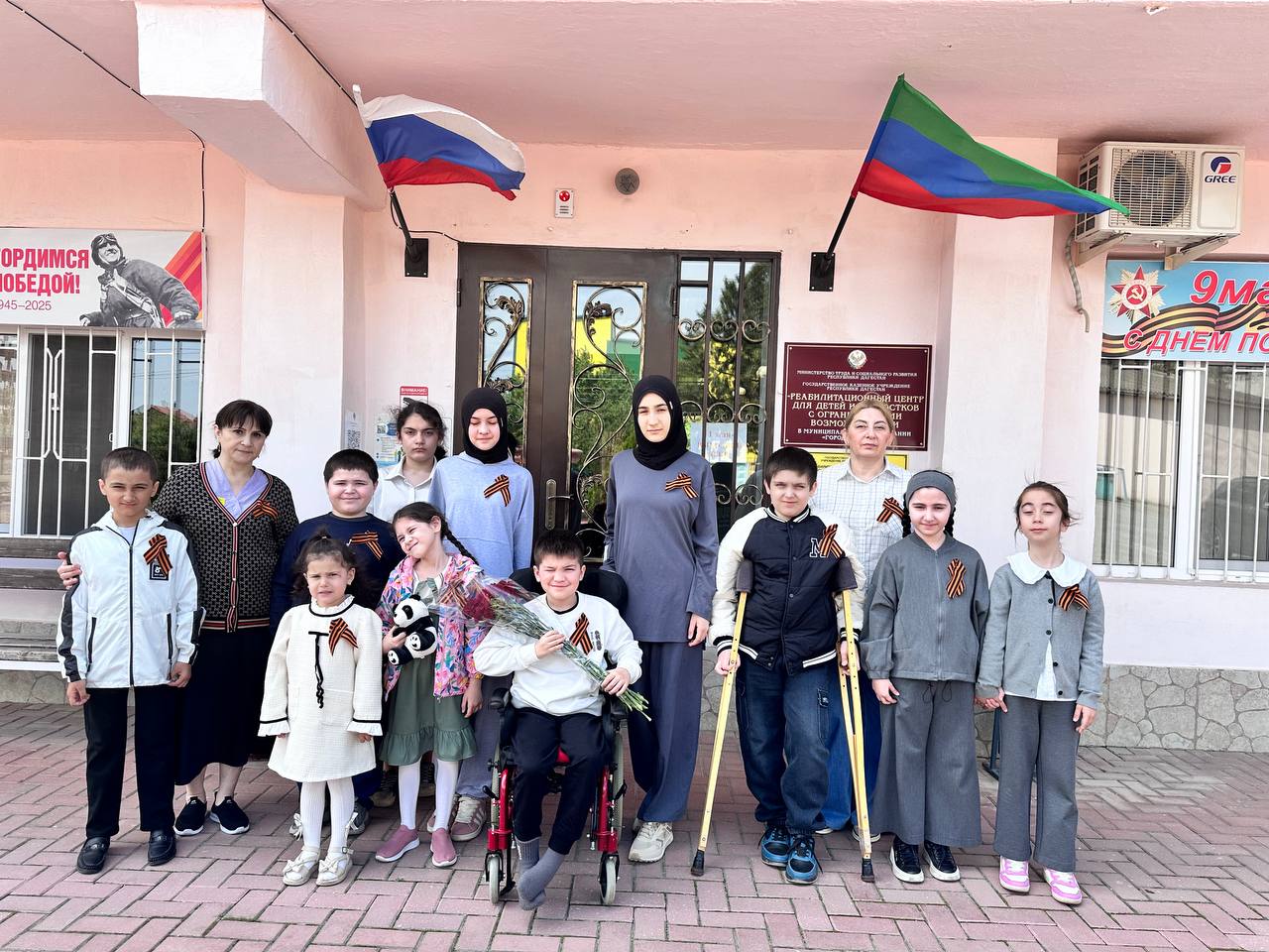 Солдатский долг исполнен ими свято, ценою жизни выполнен приказ!!!